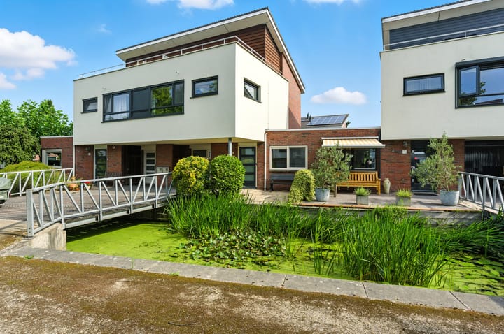 De Kreken 15 in Alblasserdam foto