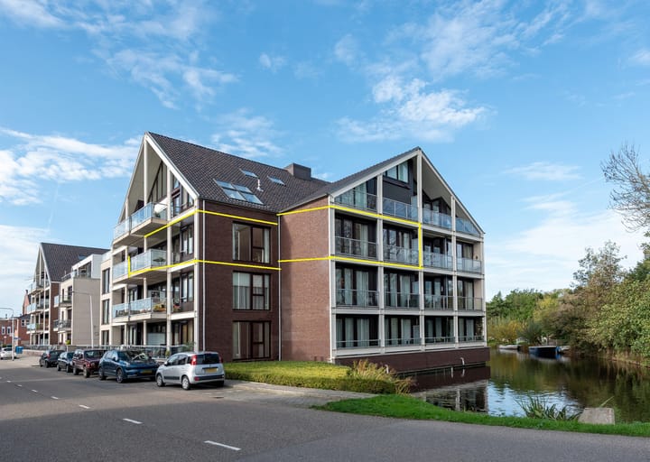 De Kuyperij 29 in Roelofarendsveen foto