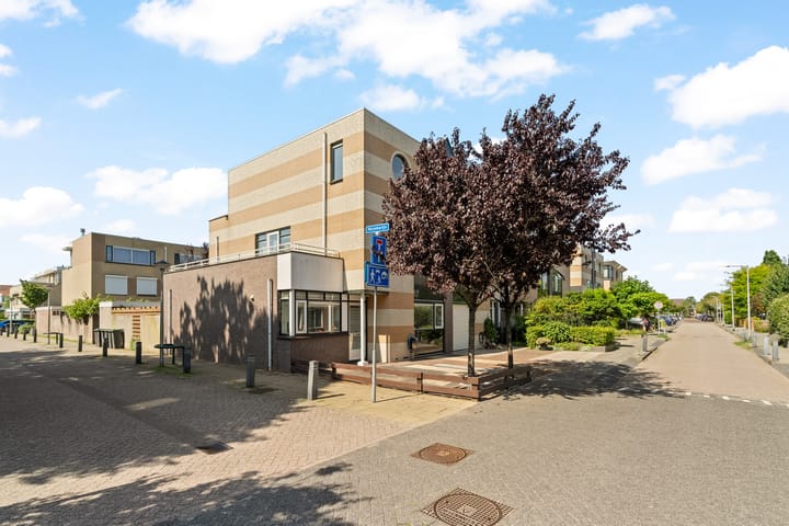 de la Bassecour Caanstraat 147 in Noordwijk