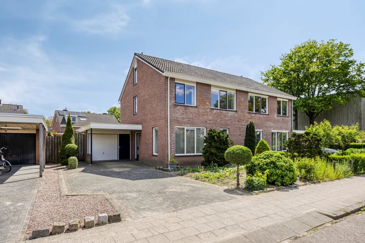 de Lange Slagen 25 in Wijhe