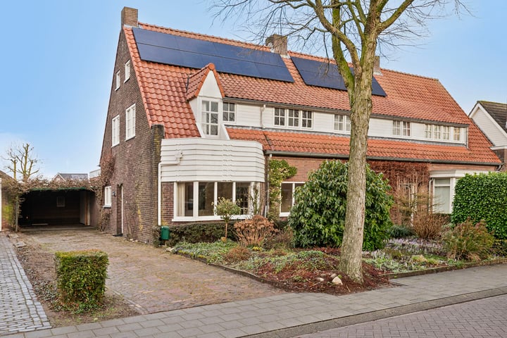De Leeuwerikstraat 36 in Best foto