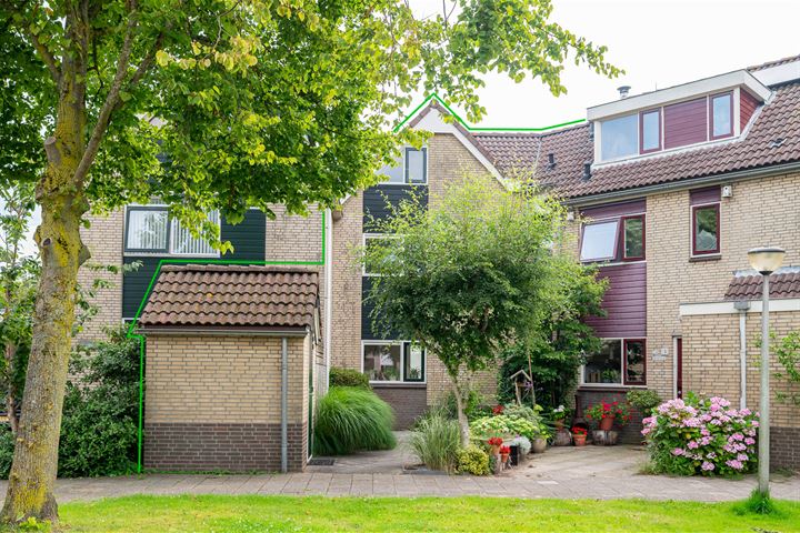 de Leeuwstraat 2 in Spaarndam foto