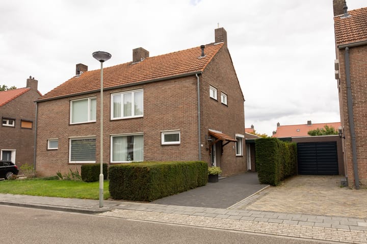 De Lerodestraat 12 in Born