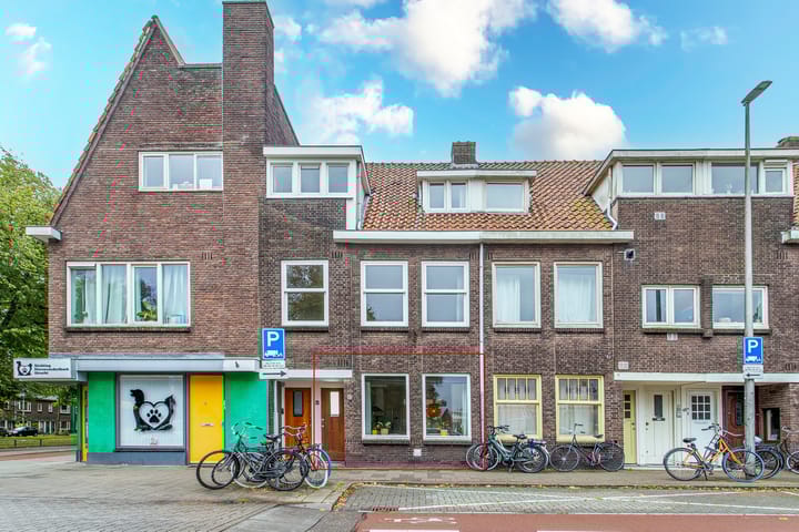 De Lessepsstraat 69 in Utrecht foto