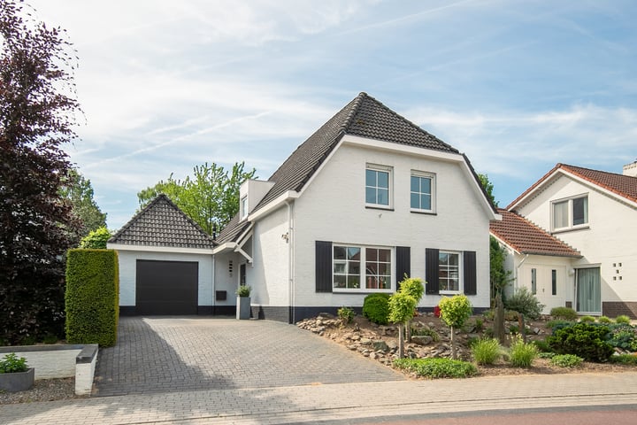De Leucker 9 in Swalmen foto