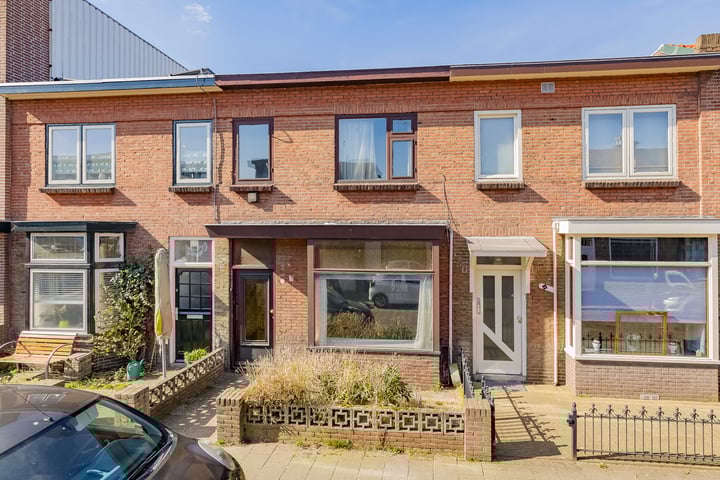 De Lumeystraat 36 in IJmuiden foto