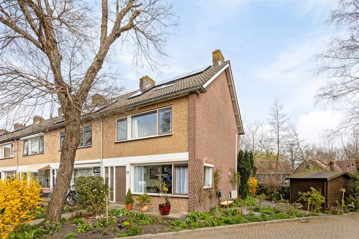 de Merodestraat 14 in Zoeterwoude foto