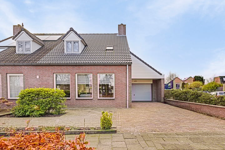 De Neerheide 9 in Waalre foto