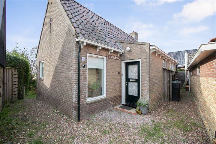 De Oere 28 in Moddergat foto