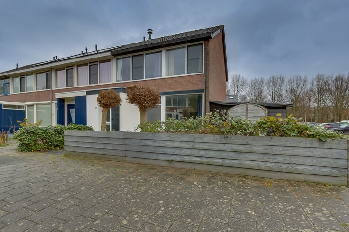 De Oeverloper 451 in Dronten foto