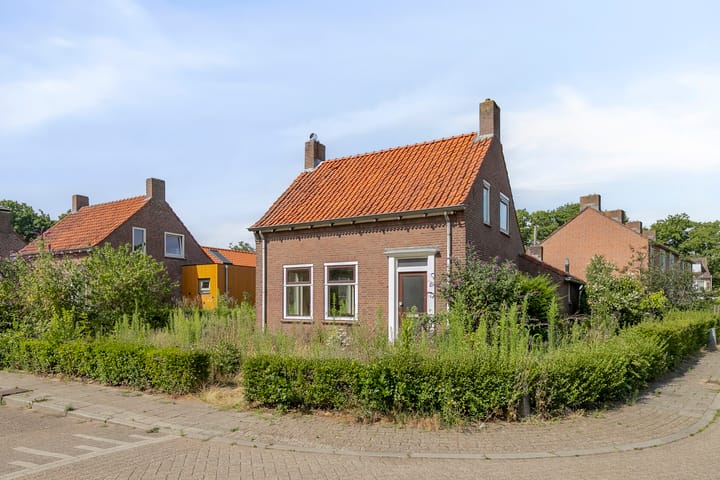 de Quaylaan 75 in Grave foto