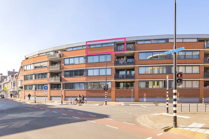 de Raep 127 in Beverwijk foto
