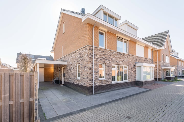 De Ruijterstraat 35 in Rijnsburg foto