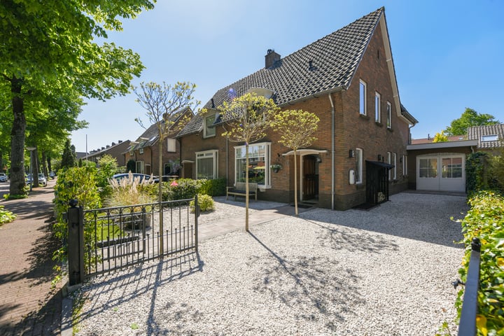 De Ruyterstraat 29 in Huizen