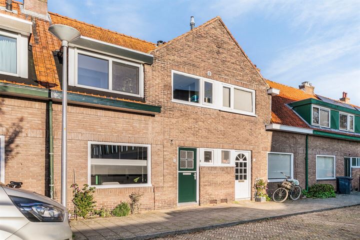 De Ruyterstraat 52 in Zwolle foto