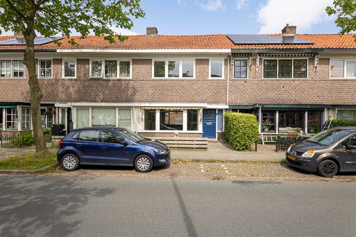de Ruyterweg 9 in Leeuwarden foto