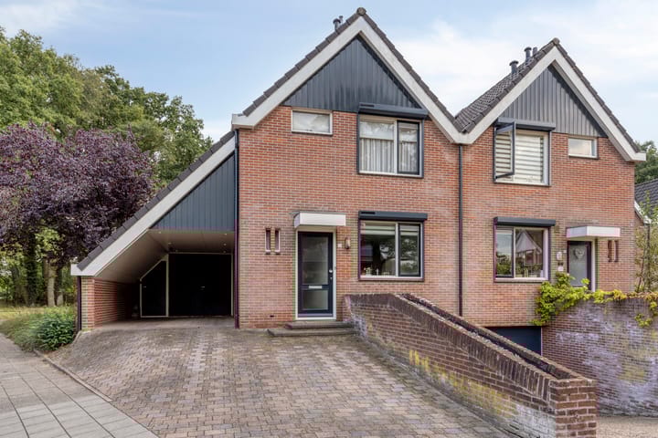 de Savornin Lohmanstraat 1 in Winterswijk