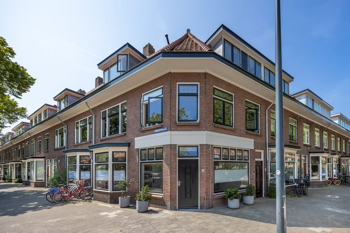 De Sitterlaan 87 in Leiden foto