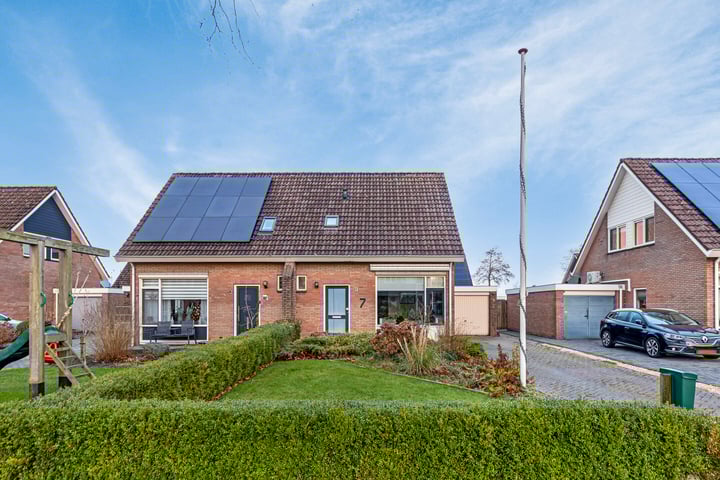 De Skou 7 in Hallum foto
