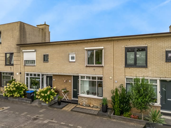 De Sluistocht 14 in Velserbroek foto