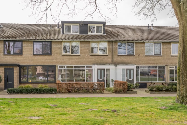De Steenkamp 23 in Voorthuizen