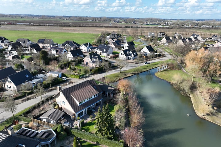 de Uilenburg 10 in Ewijk foto