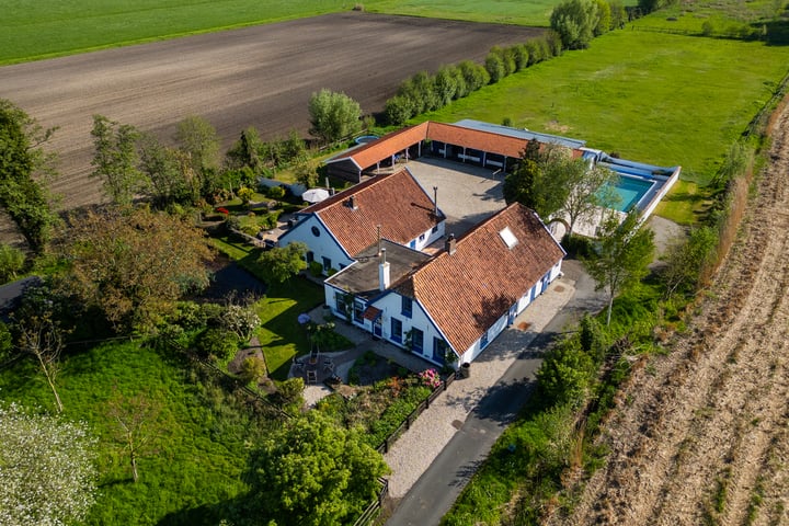 De Veenhuis 4 in Nijkerk foto