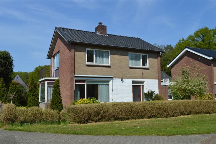 De Veenkampen 45 in Emmen foto