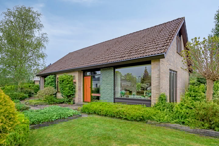 de Vlier 11 in Roden foto