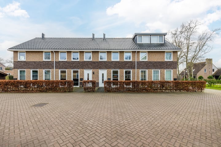 De Waag 15 in Veeningen foto