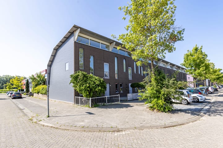 De Waard 2 in Groningen foto