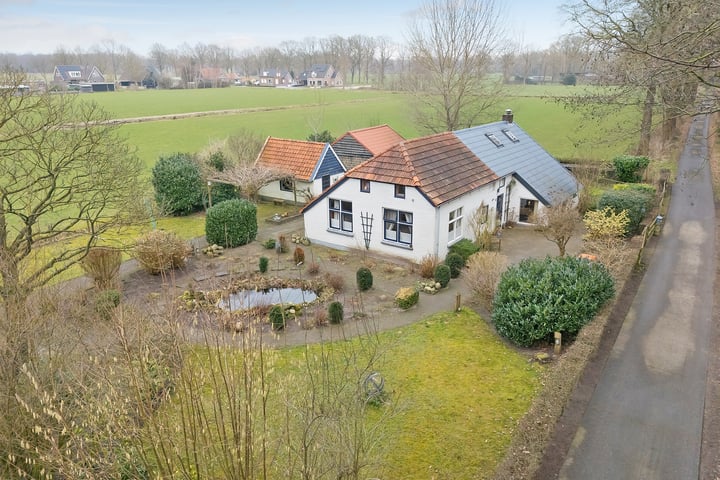 De Weidenweg 10 in Ruinerwold foto