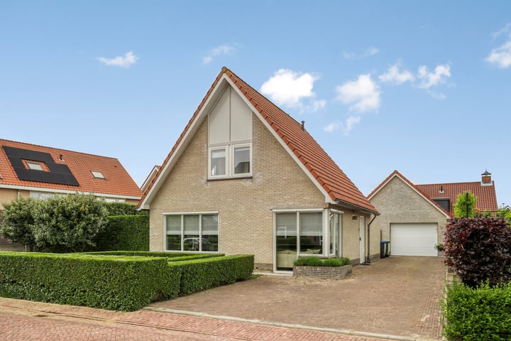 de Winterstraat 1 in 's-Heerenhoek
