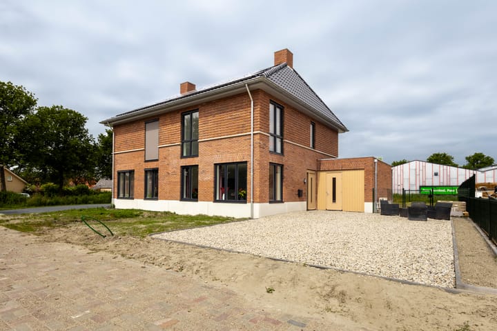 De Wynroas 12 in Sexbierum