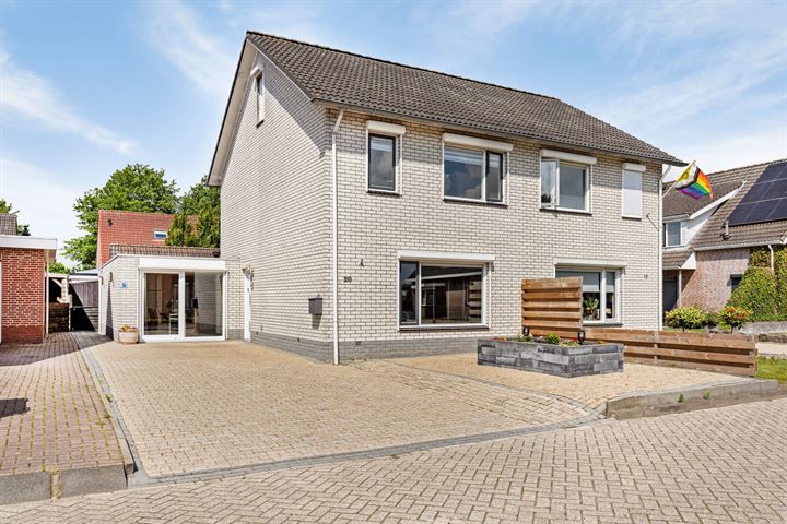 De Zwaai 20 in Zwartemeer foto