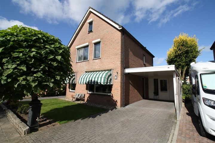 De Zwaan 53 in Vriezenveen foto