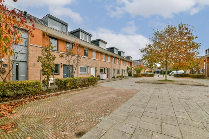 Debussyhof 13 in Voorhout