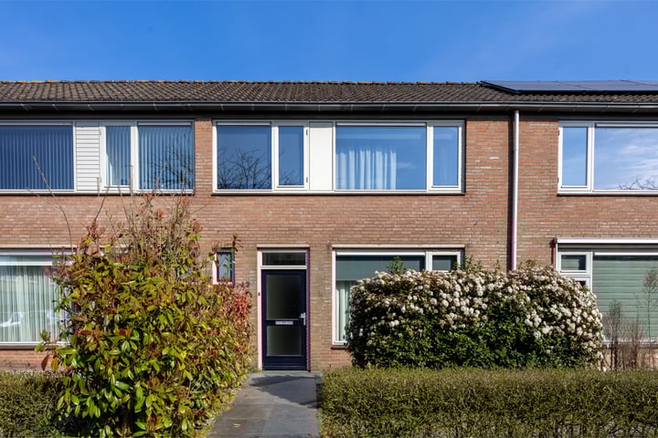 Debussystraat 3 in Waalwijk foto