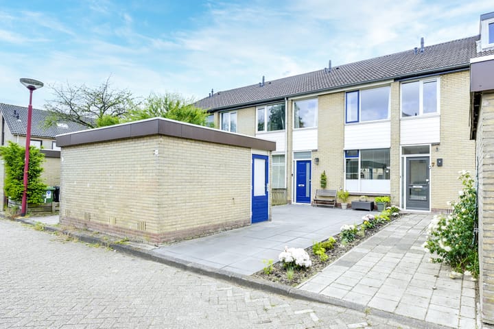 Debussystraat 5 in Nieuwegein foto