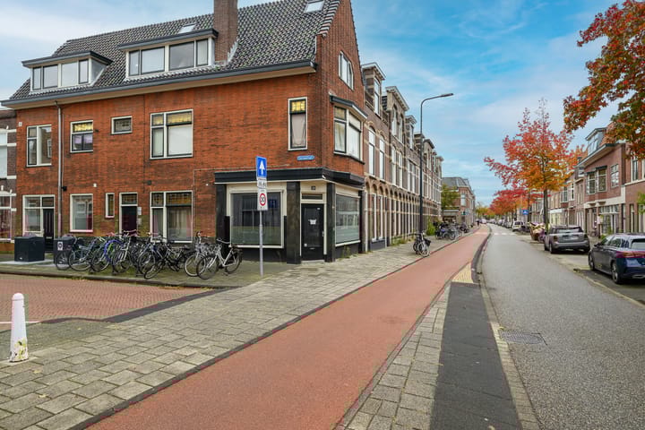 Decimastraat 1C in Leiden foto