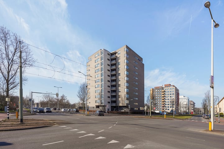Dedemsvaartweg 1311 in 's-Gravenhage foto