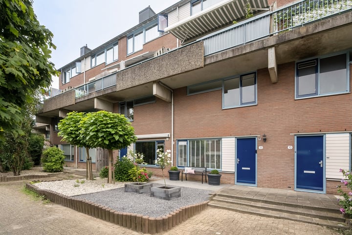 Degenburg 12 in Nieuwegein foto