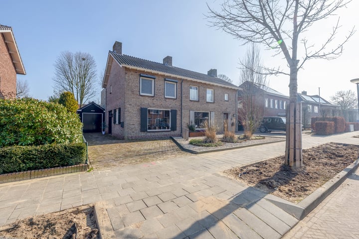 Deken Franssenstraat 7 in Veghel foto