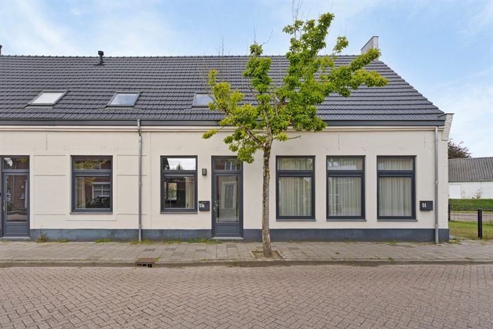 Deken Van Baarsstraat 51b in Budel foto