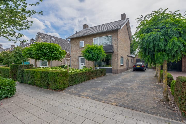 Deken van Baarstraat 14 in Vlijmen