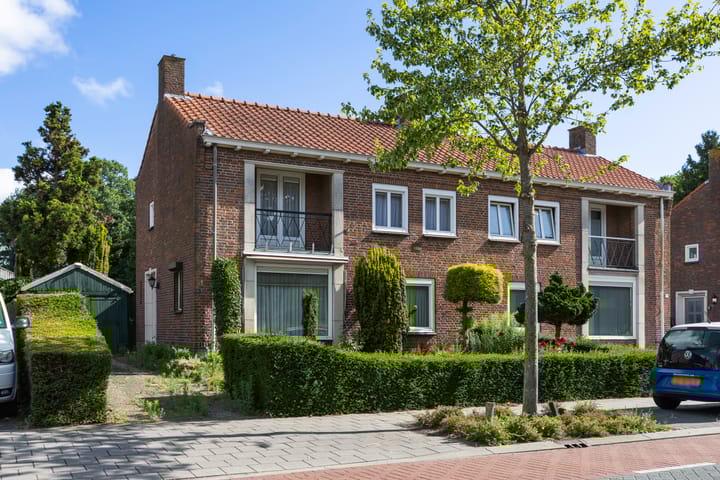 Deken van Baarstraat 51 in Vlijmen foto