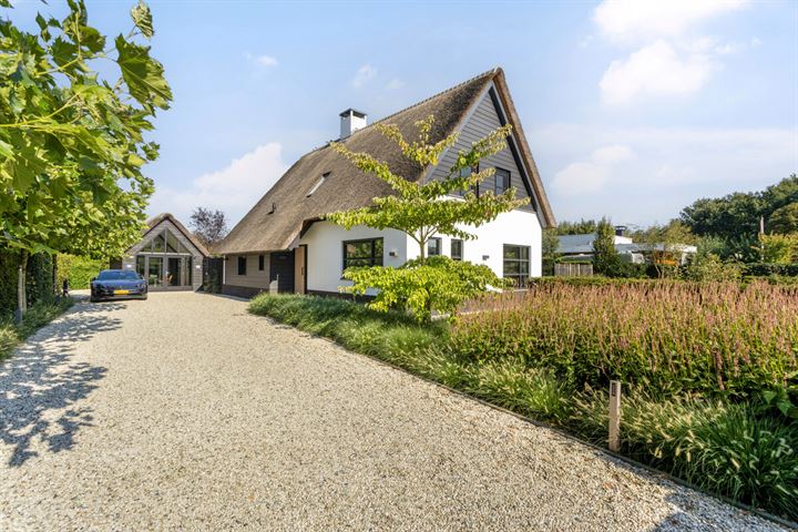 Deken van der Cammenweg 33 in Heesch foto