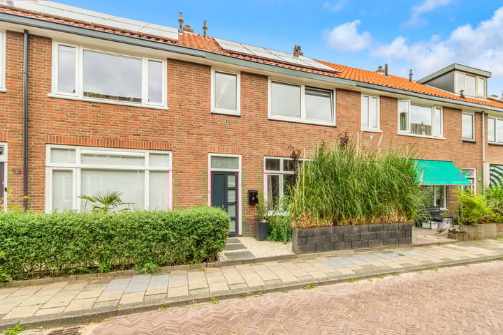 Deken Waarestraat 17 in Beverwijk foto