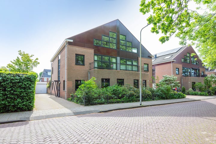 Deken Zondaglaan 130 in Vogelenzang foto