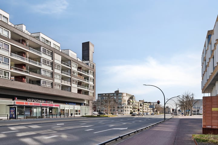 Deldenerstraat 6-60 in Hengelo foto